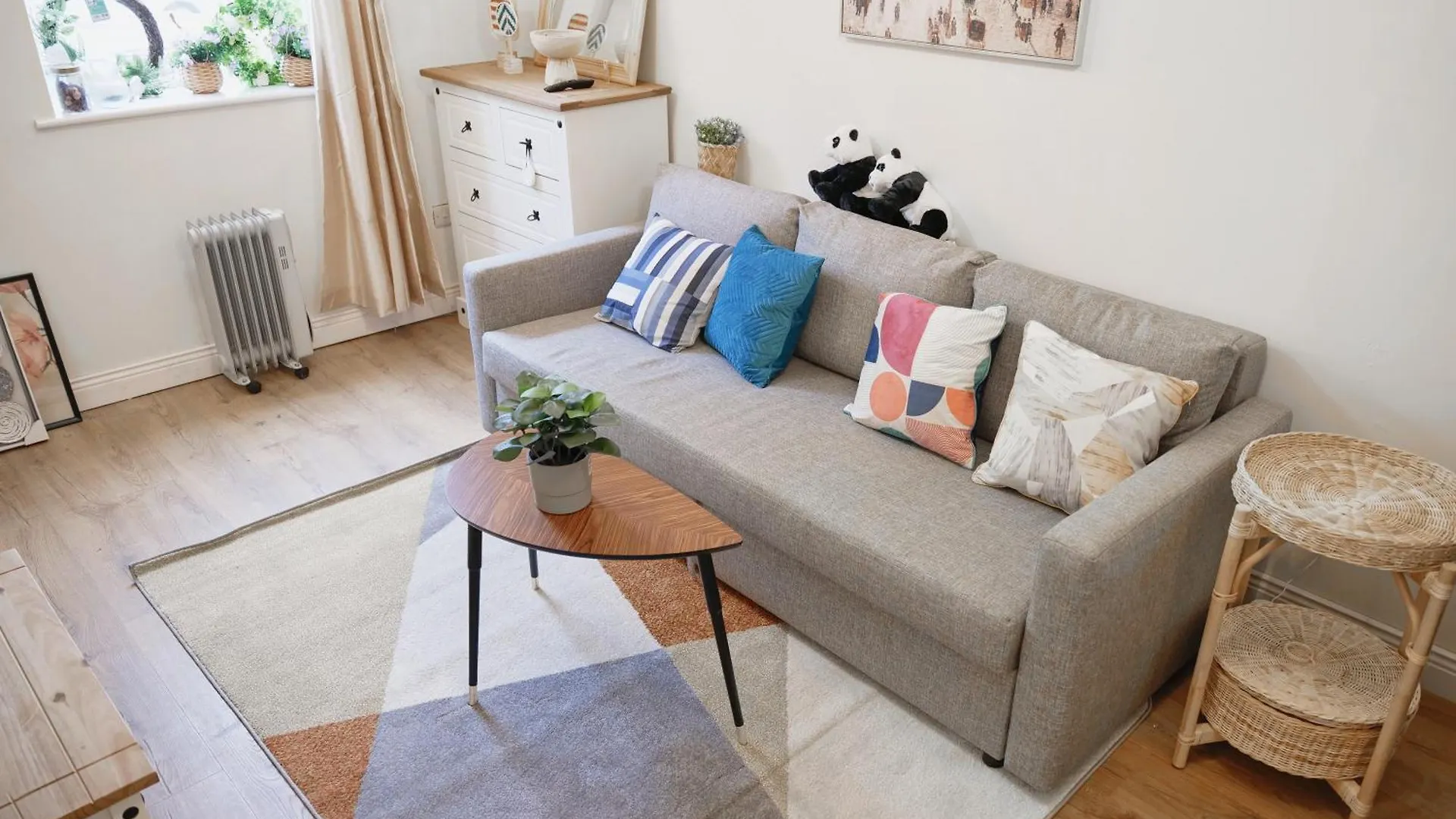 Cozy 2-Bedroom Detached Home No-7 location