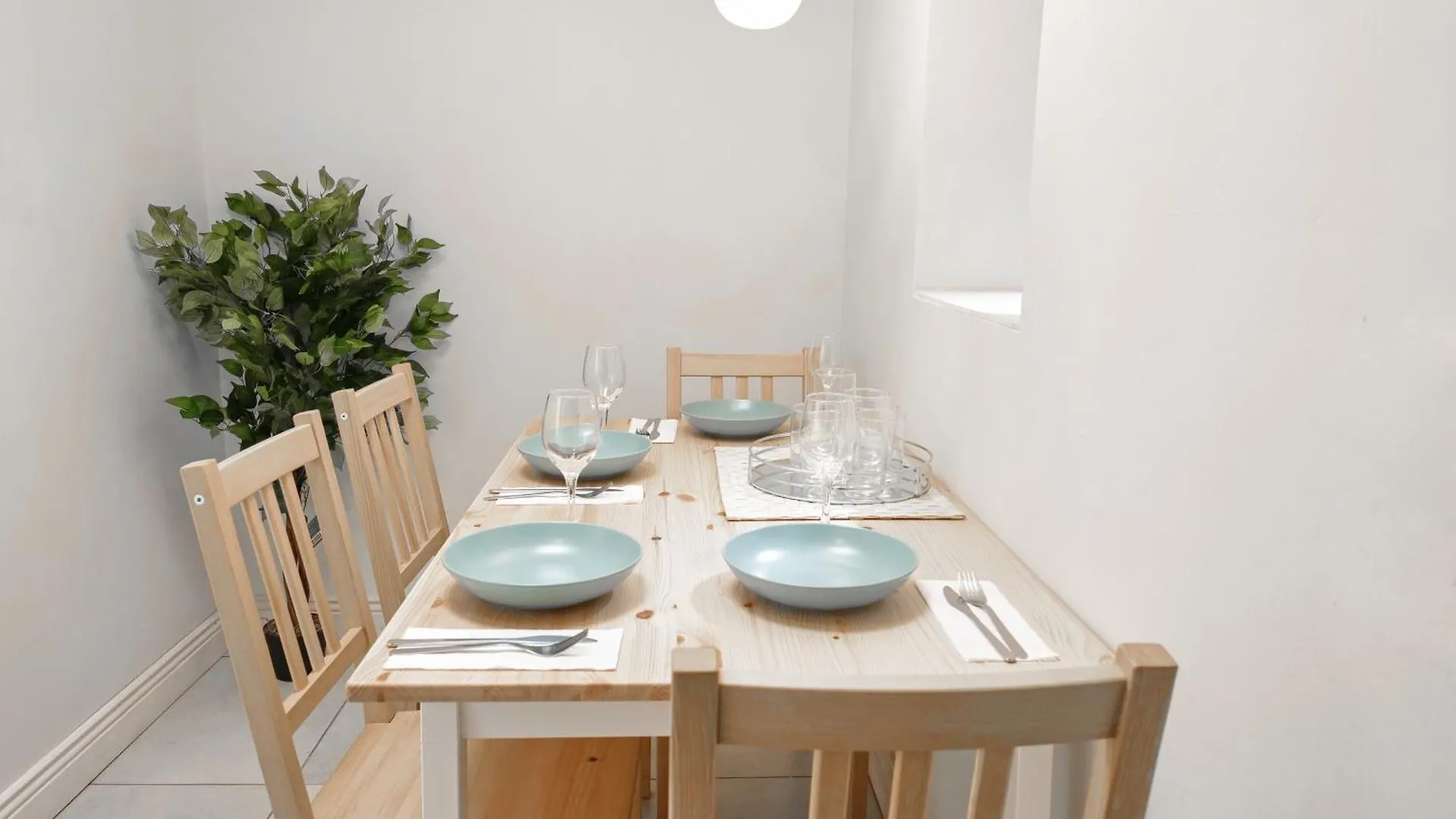וילה דבלין Cozy 2-Bedroom Detached Home No-7