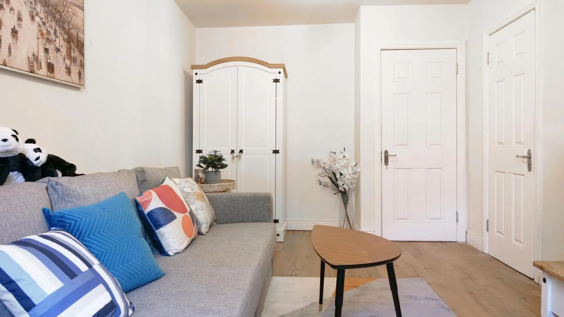 דבלין Cozy 2-Bedroom Detached Home No-7